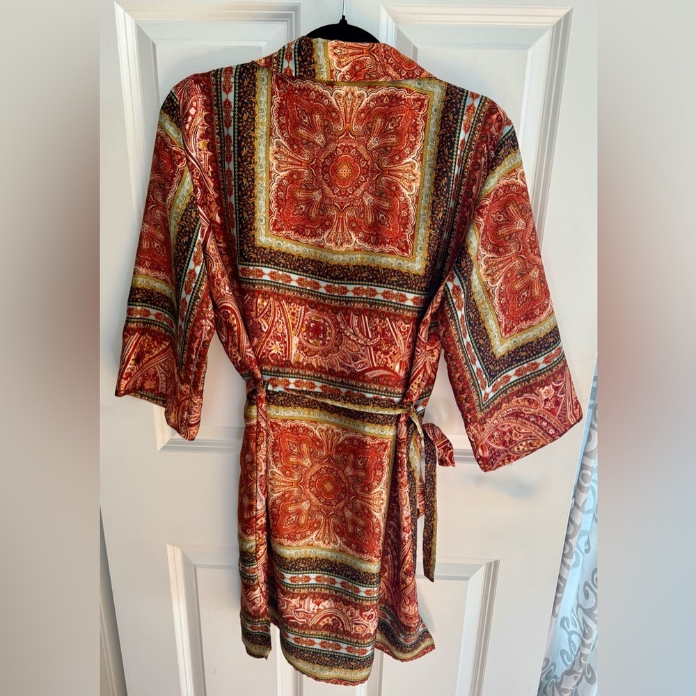 Zara Paisley Wrap Dress with Tie Waist Fall Colors Large NWOT - Picture 4 of 4